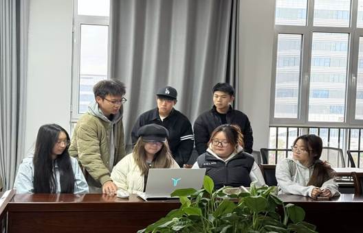 12BD8F6389E36DF136C2DC70445D7873